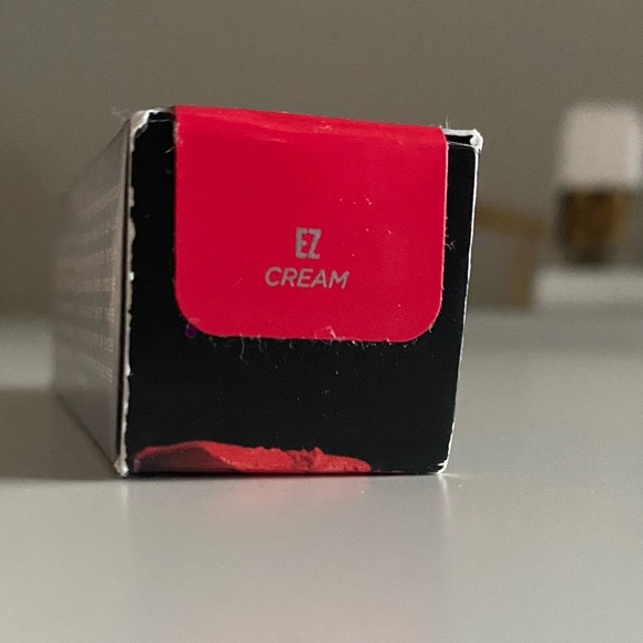 NWB Urban Decay Vice Lipstick - EZ Cream - Picture 5 of 5